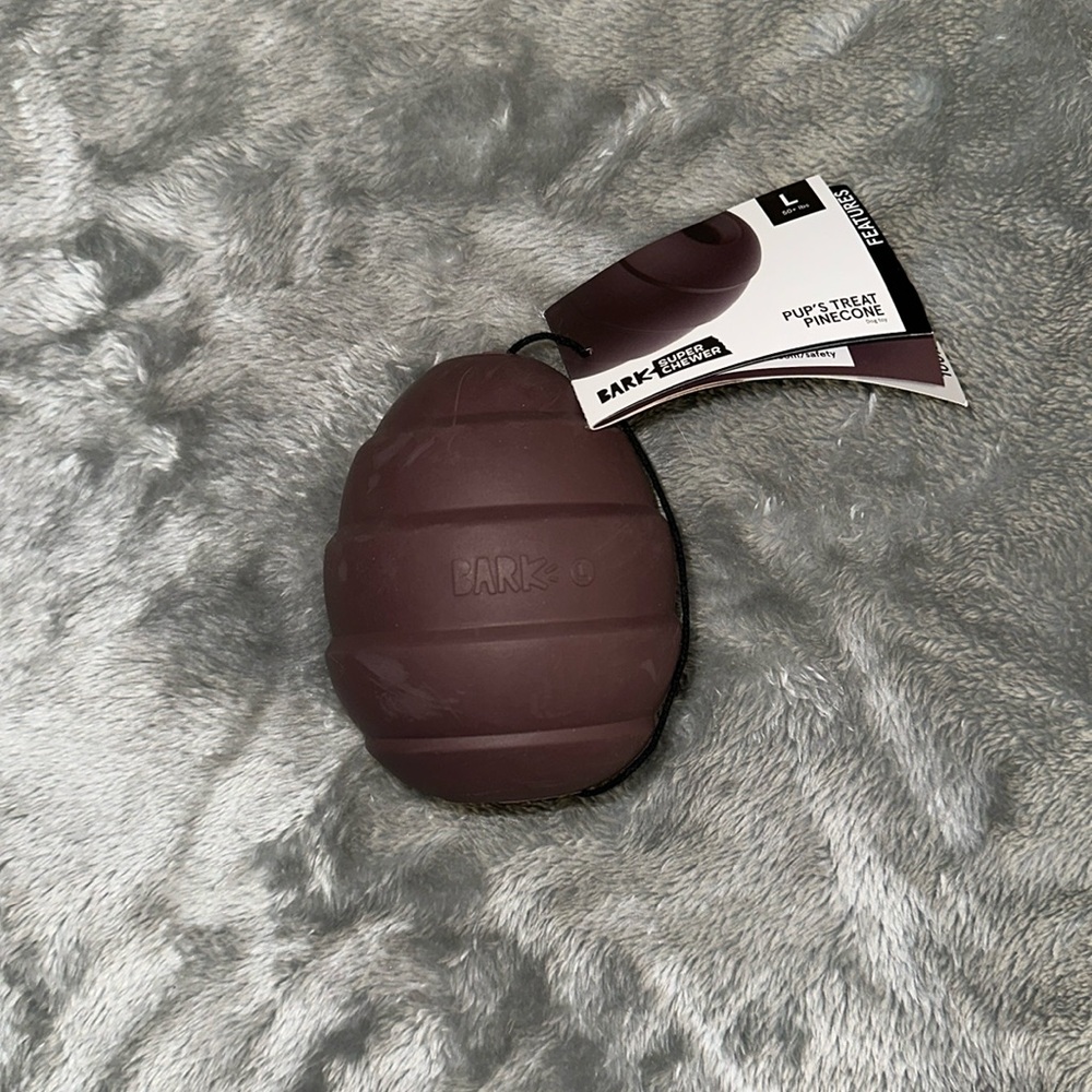 BARK Super Chewer Pup’s Treat Pinecone